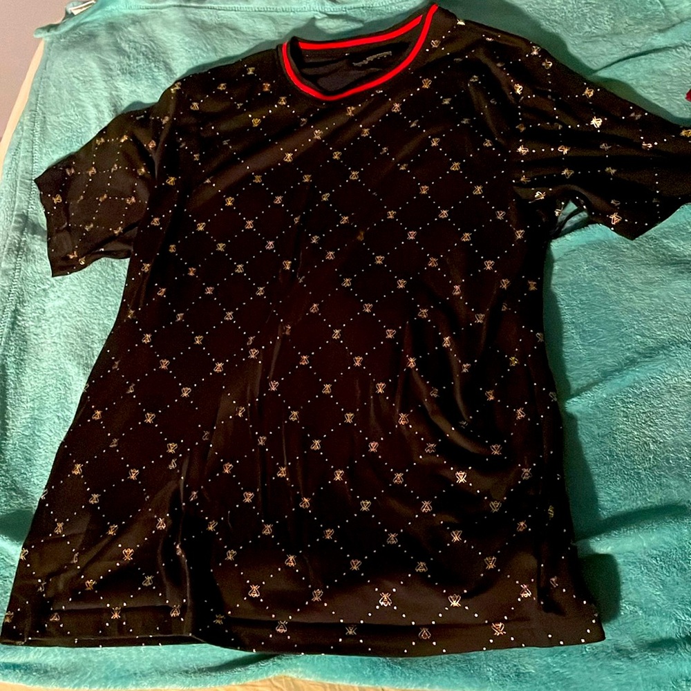A only wore once shirt from “Drill Clothing Company” . Made up of 100% polyester